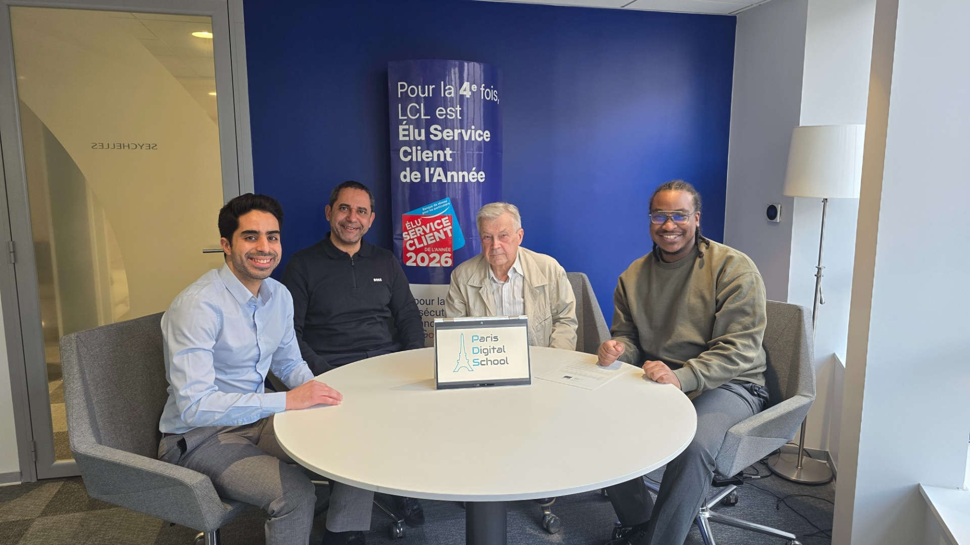Paris Digital School signe une convention de partenariat avec LCL pour accompagner ses étudiants